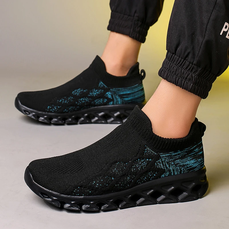 New 2022 Running Shoes For Men Black Breathable Men's Sneakers Classic Fashion Comfortable Walking Shoe Travel Masculin Sneakers