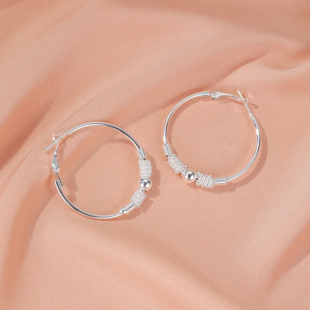 

Fashion Korean Huggies Hoop Earrings for Women Creative Design Twining Beaded Gold Silver Color Round Circle Earring Jewelry