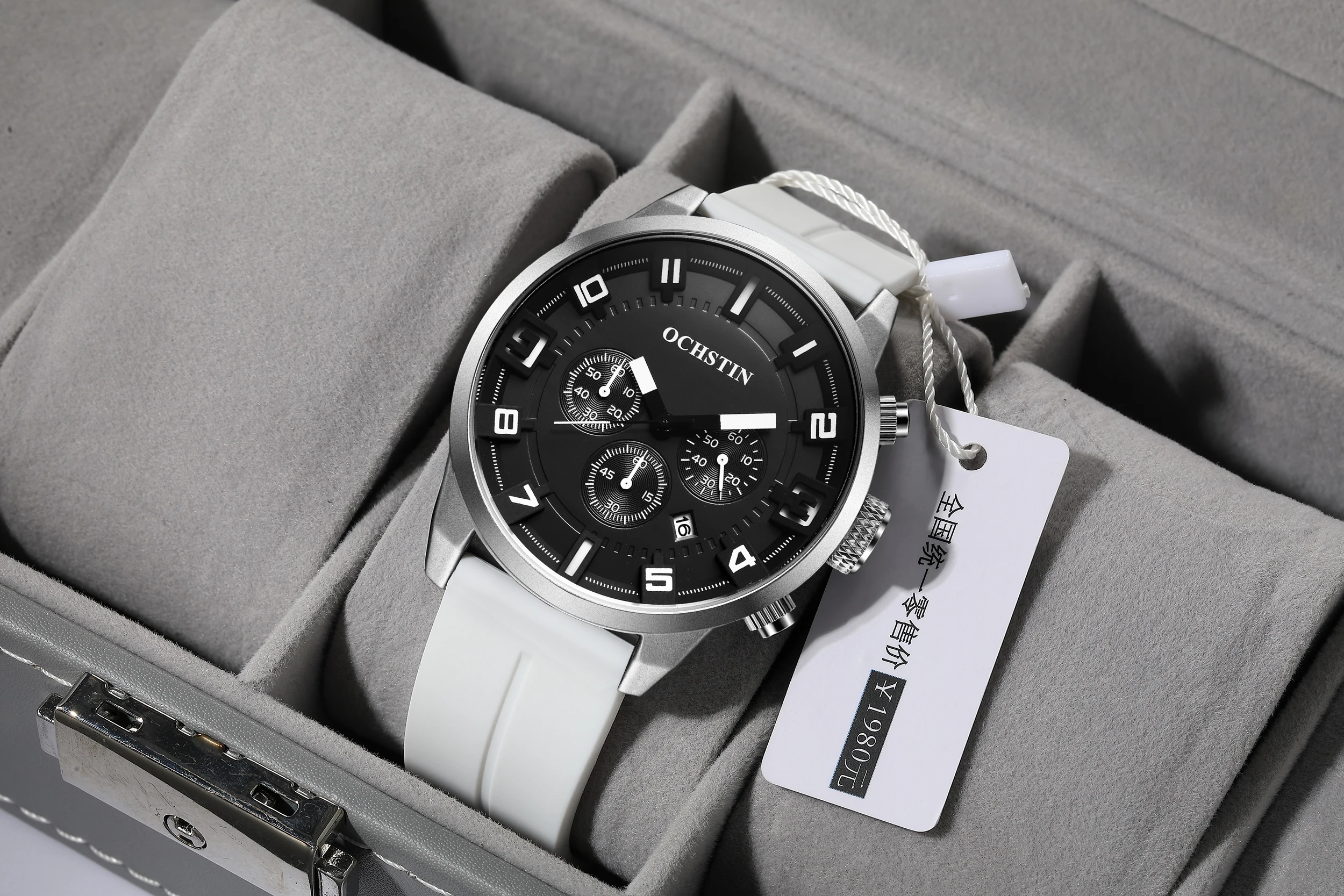 Часы мужские кварцевые в стиле милитари с ремешком из силикона и резины