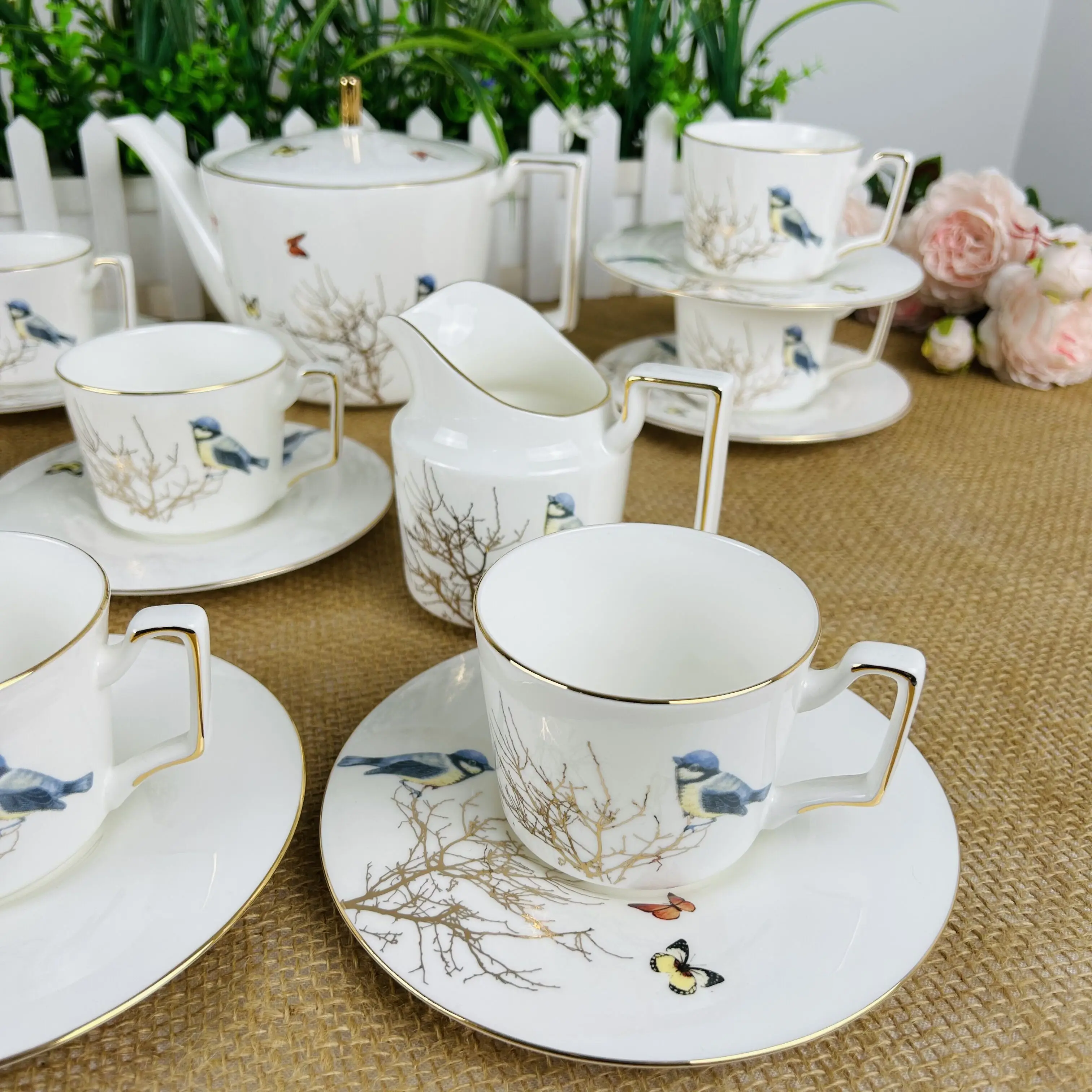 Кофейная посуда British Bone China Bird Butterfly кофейная чашка для суда банка крема сахарница