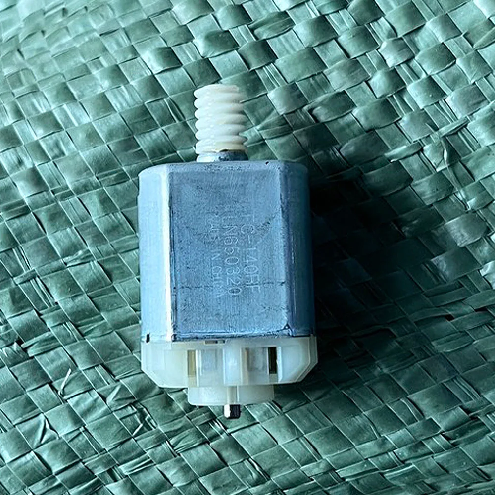 

AZGIANT For Land Rover Discovery 3/Discovery 4/Aurora/Freelander 2/FreelanderSide Mirror Motor Adjustment Motor Inner Motors