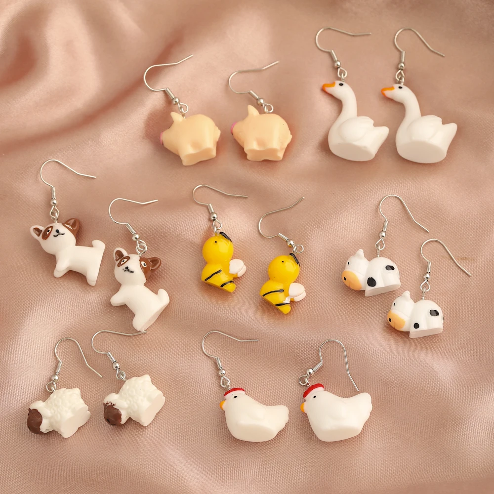

3D Cartoon Cute Animal Dog Bee Cows Pig Resin Earrings for Women Cute Dangle Drop Earrings Girls Party Jewelry Gifts Accessories