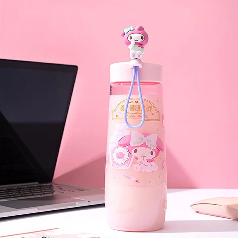 

500Ml Kawaii Sanrios My Melody Cinnamoroll Plastic Water Cup Pompompurin Cute Cartoon High Capacity Portable Childs Travel Cups