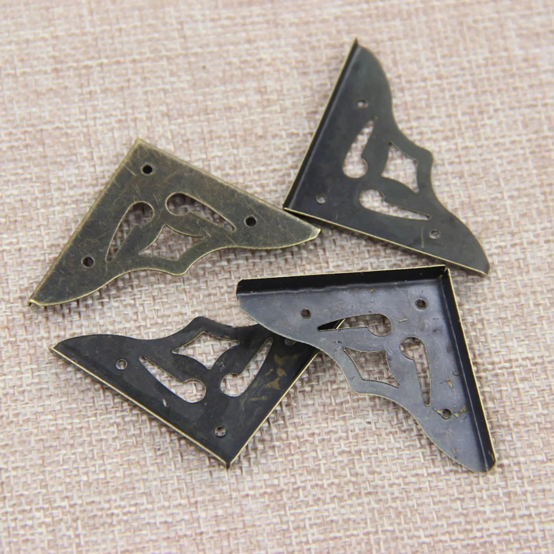 

10Pcs Vintage Bronz Corner Protector DIY Album Wooden Box Jewelry Box Pressing Corner Three-Sided Anti-Collision Accessories