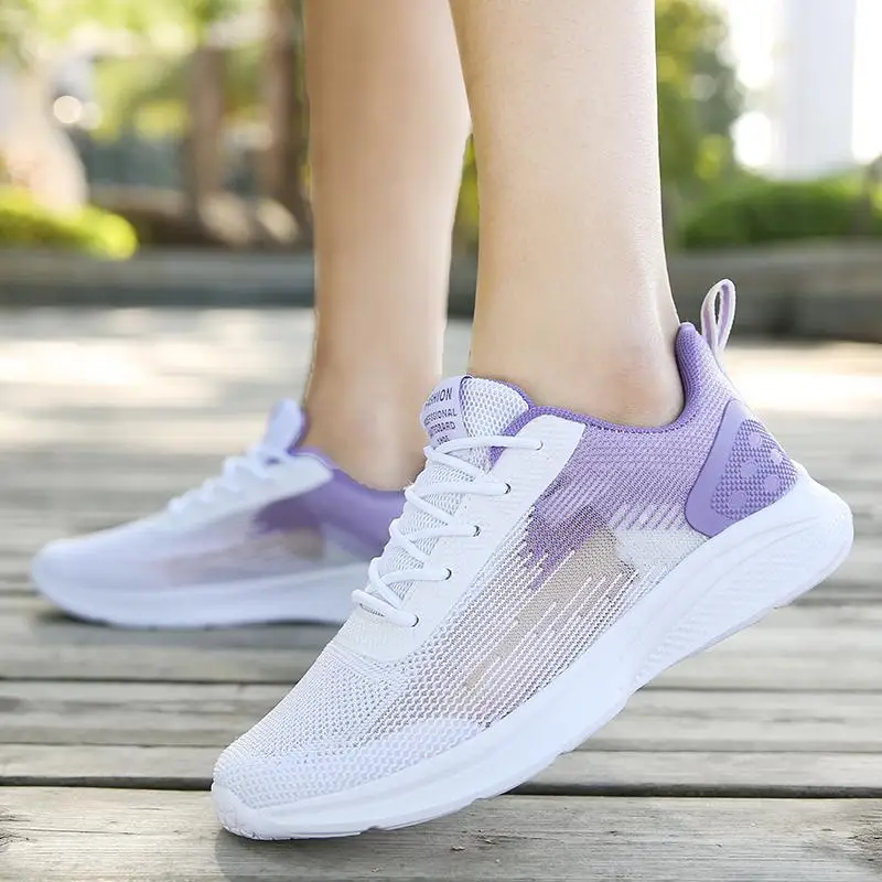 

Женские кроссовки с мягкой подошвой кокосового цвета, универсальные Легкие дышащие кроссовки, повседневная обувь для студентов, Новинка ле...