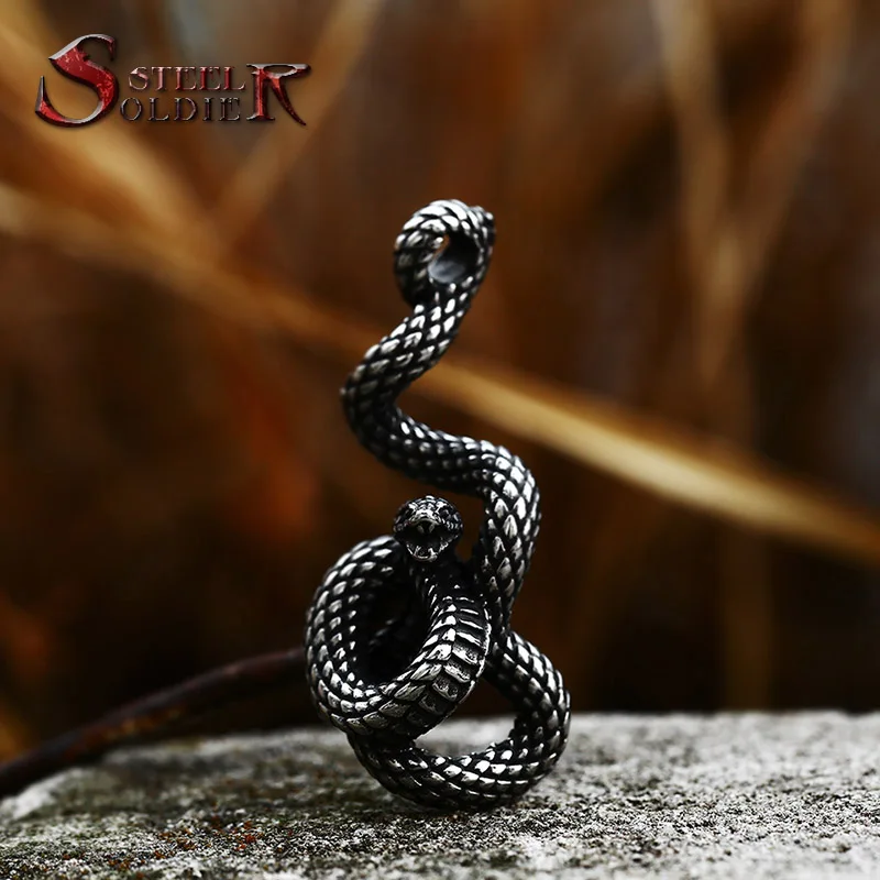 

Steel soldier long snake rattlesnake pendant necklace stainless steel fine details accessories jewelry for men women