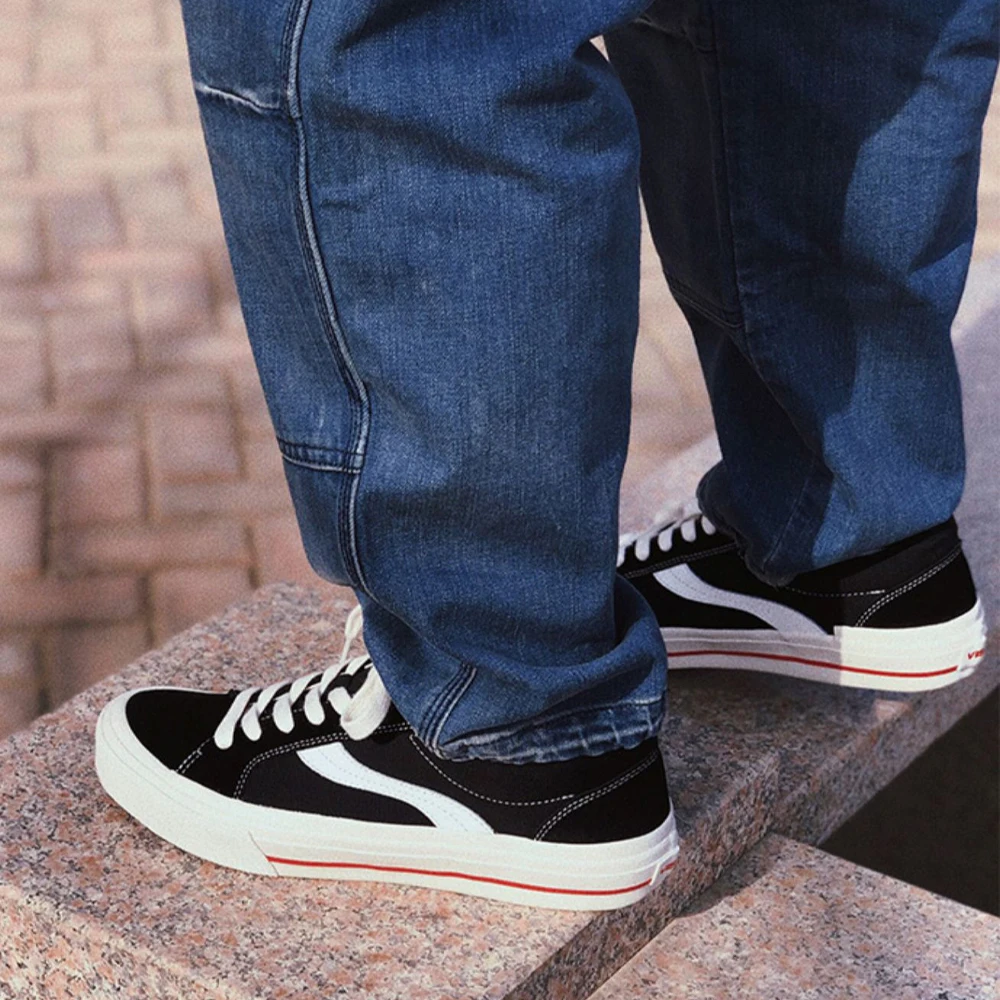 Vision Street Wear x Odd Astley Pro Classics Black Skateboarding Shoes Men Retro Low Top Suede Canvas Shoe Unisex Skate Sneakers