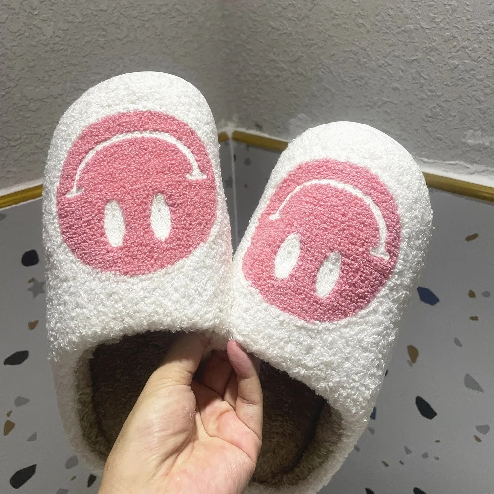

Winter Women's Slippers Happy Smile Face Rubber Slippers for Women 2021 Indoor Fur Cotton Men Couple Slipper Women Shoes