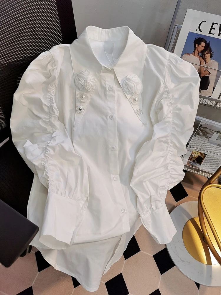 

2022 Spring Fashion Designer Loose Shirt Women White Beading 3D Flowers Puff Sleeve High Street Elegant Blouses
