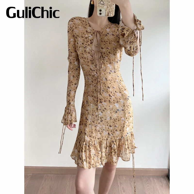 

7.12 GuliChic Women Vintage Floral Print Sexy Hollow Out Lace-Up Long Sleeve Ruffle Dress