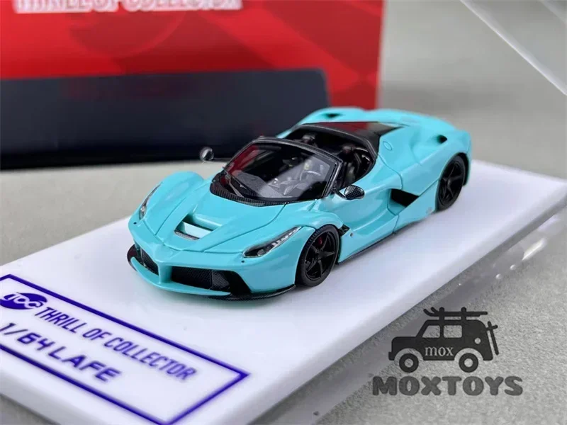 Модель автомобиля из смолы TOC X FuelMe 1:64 Aperta Limited299