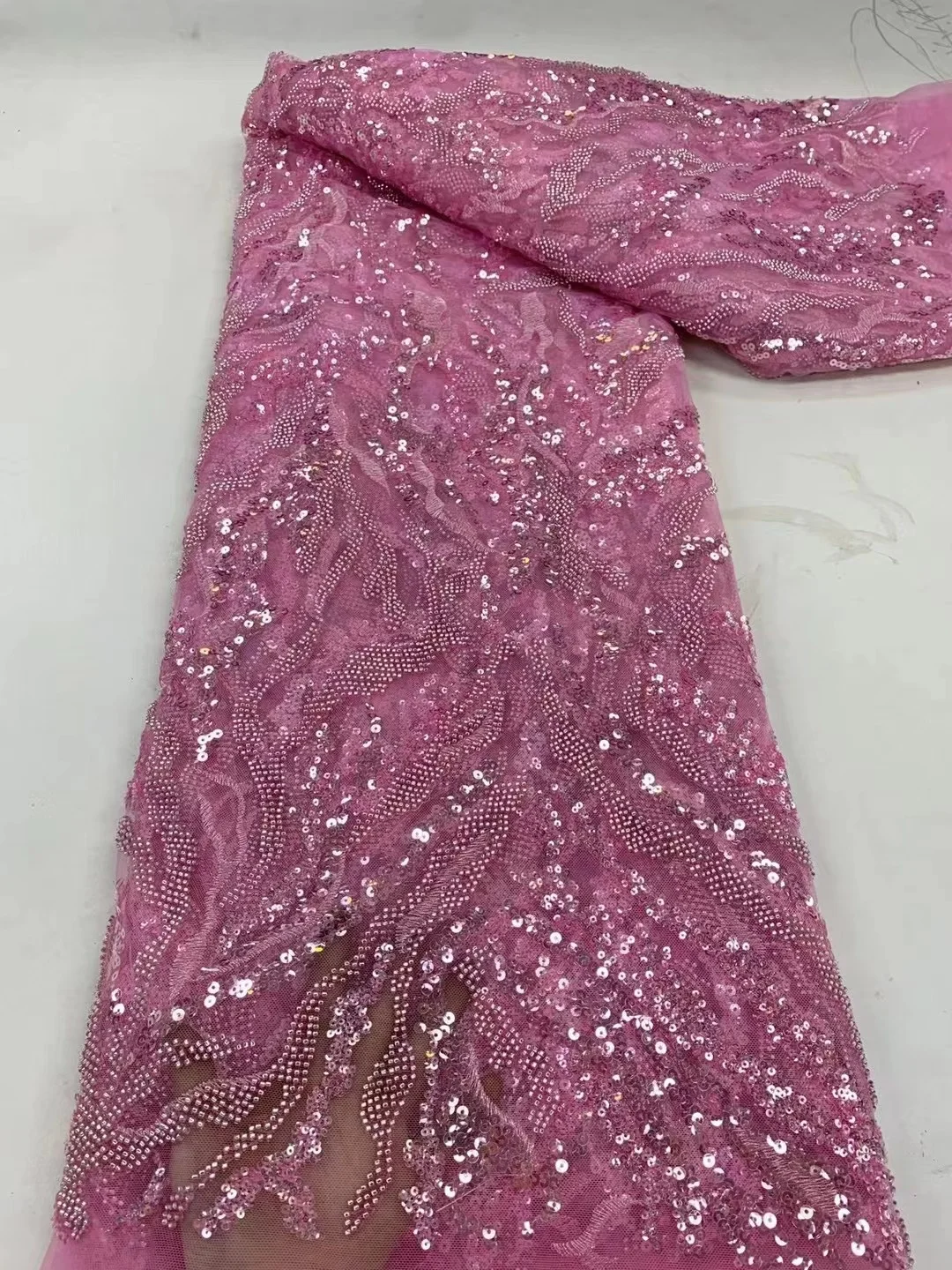 

Pink Luxury Beading Wedding Lace Fabric 2023 Latest African French Mesh Lace Fabric Embroidered Sequins Beads Tulle Fabric