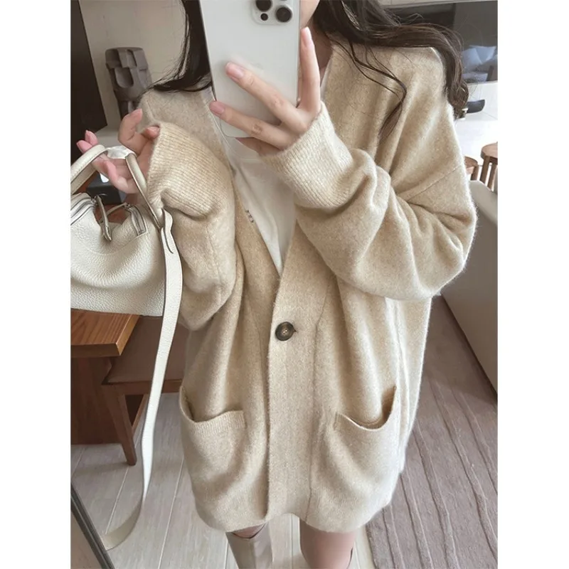 

Knitted cardigan sweater for women in autumn and winter 2023 new soft glutinous lazy style jacket for women