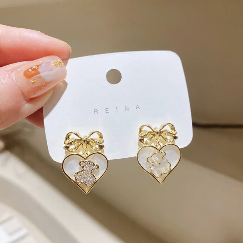 

Korean Fashion S925 Silver Heart Metal Earrings French Retro Premium Bow Earring for Women Anniversary Party Jewelry Gifts