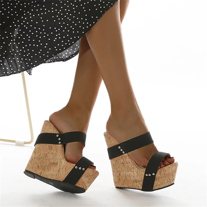 

Summer Style Ladies Slippers Platform Shoes Wedges Muller Sandals Rivet Size 35-42 Black Simple Fashion Women's Slippers 2022