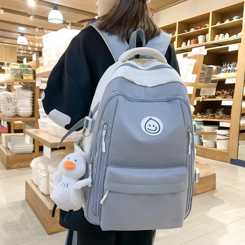 

Harajuku Large Capacity 2023 New In Cute Girl Backpack Travel Bags Women Trend Fashionable Junior High School Designer Bag Korea