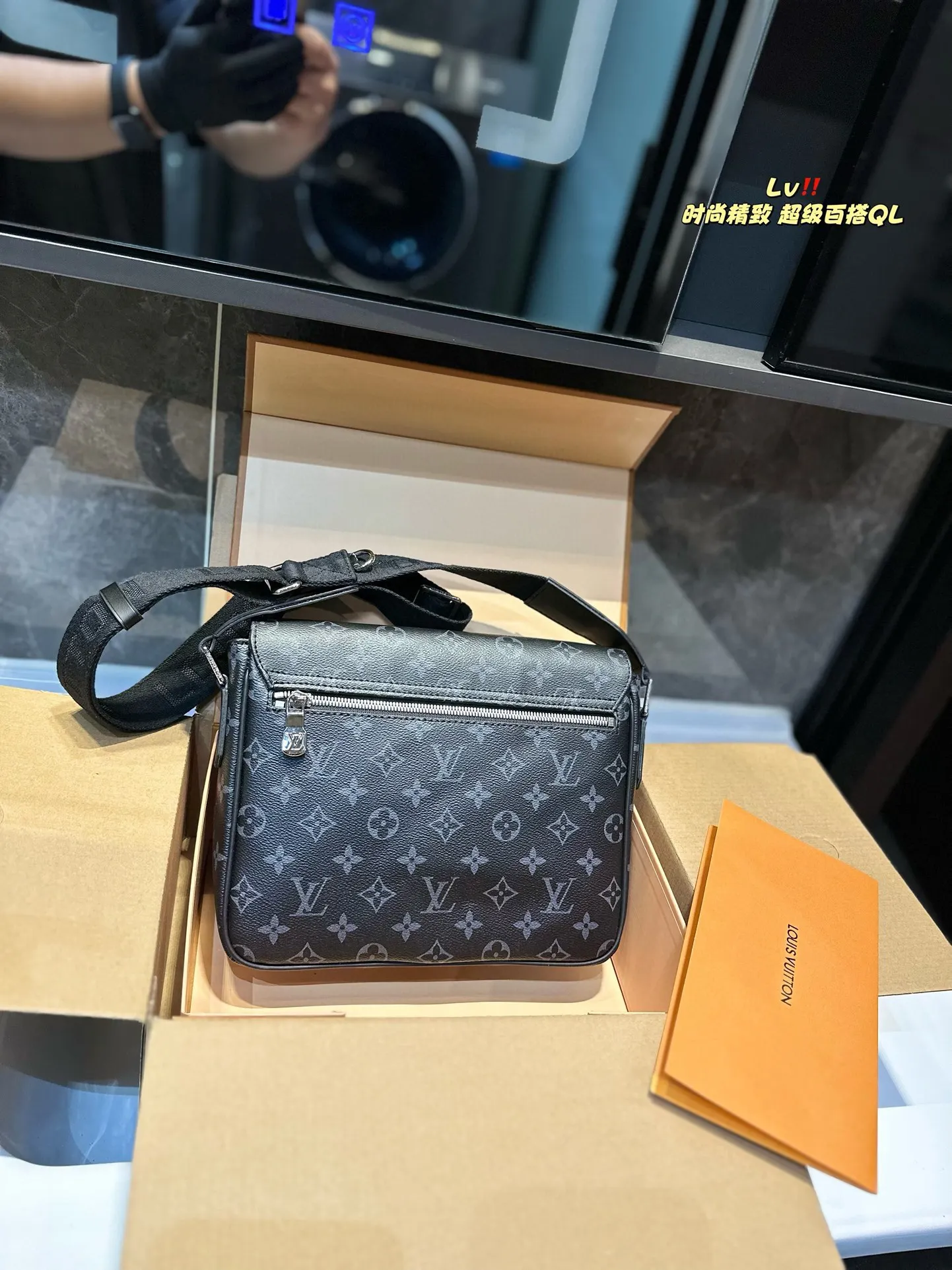 Сумки на плечо Louis Vuitton Женская новая сумка через Кожаная мода сумка-мессенджер |