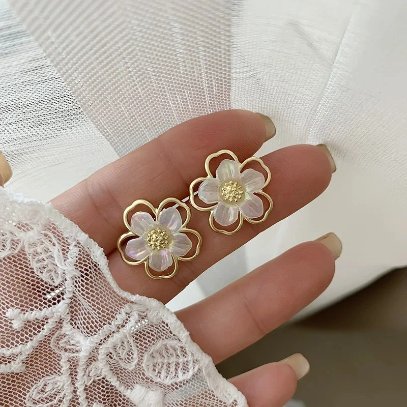 

Coconal Fashion Korean Women's Earrings's Pearl Earrings Sweets Flower Earring Jewelry Pearl Stud Earrings Jewelry Gift