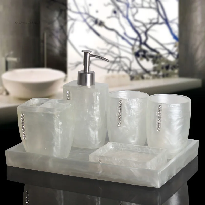 Pearl Texture Resin Bath Products Five-Piece Wedding Bathroom Accessories Set Soap Bottle Soap Dispenser Soap Dish Gargle Cup