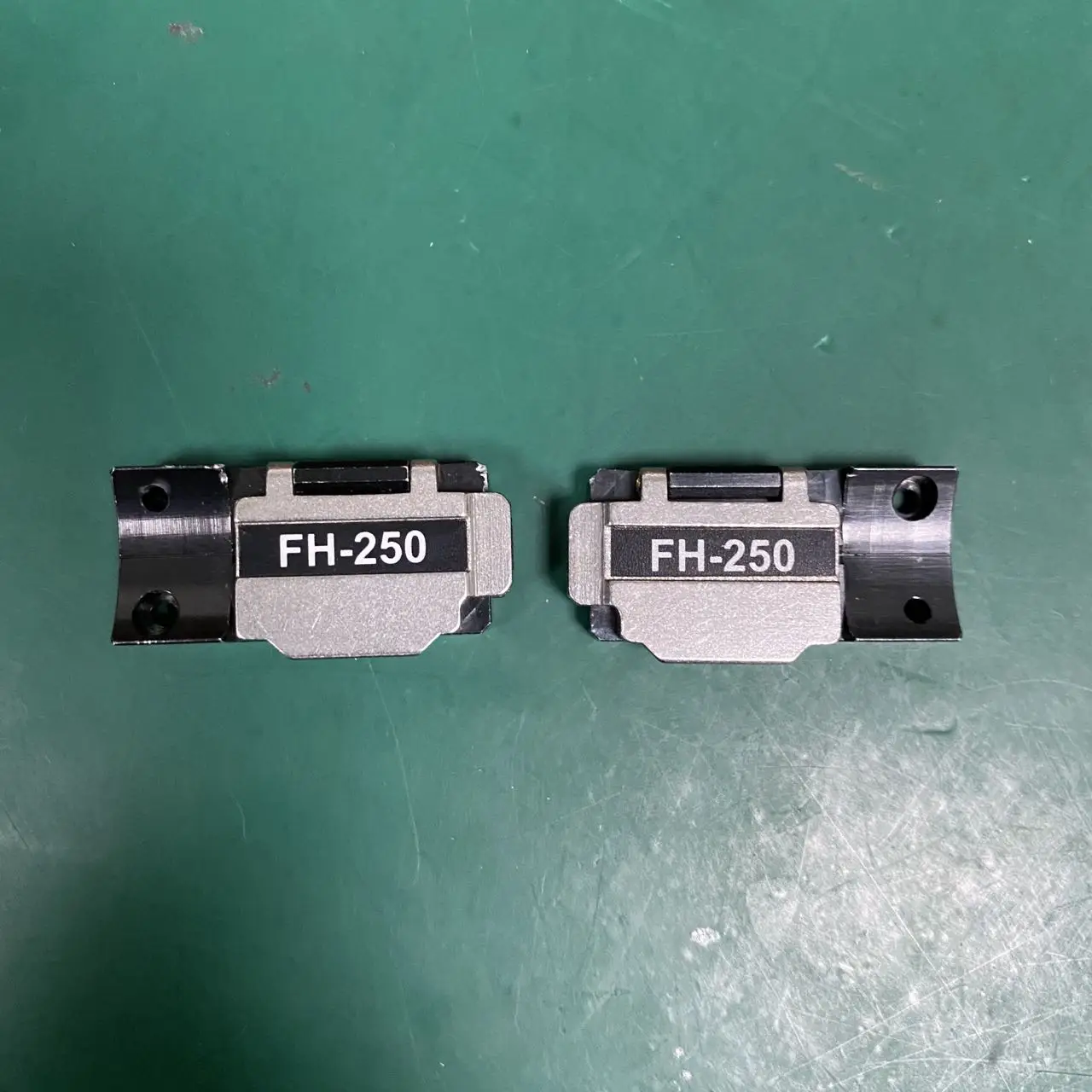 1Pair FH-250 Fiber Holder For GREENLEE 910FS Fiber Fusion Splicer 1 Pair FH 250um Fiber Shealth Clamp