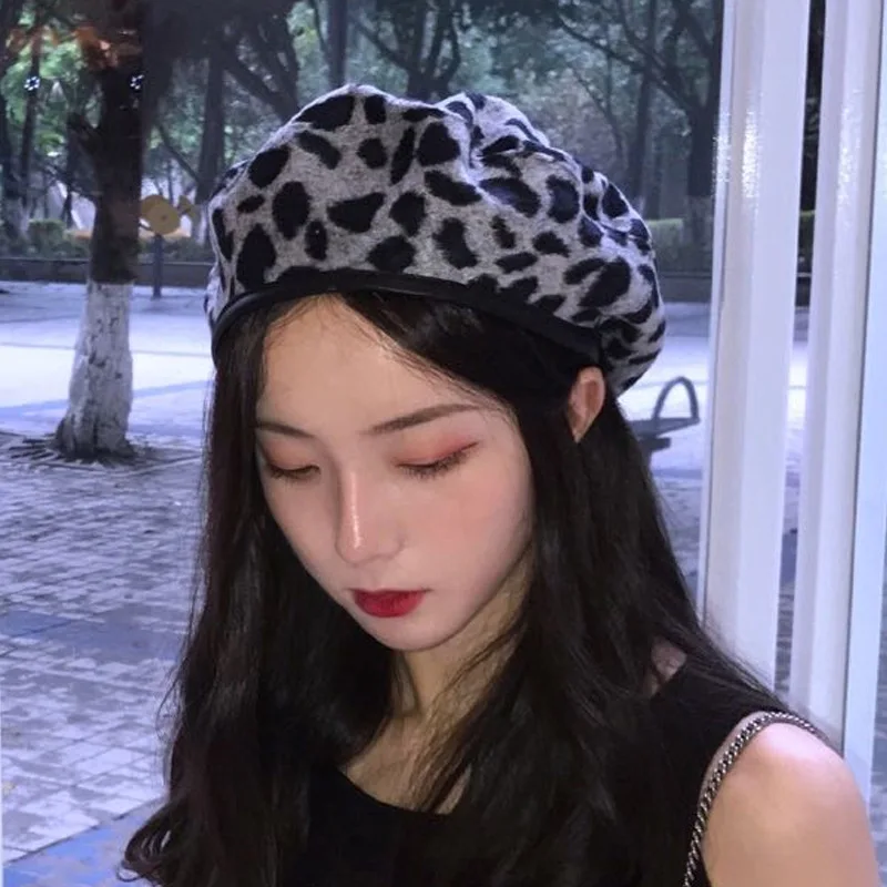 

Net Red Same Beret Retro Fashion Leopard Painter Hat Japanese Bud Hat Korean Personalized Autumn and Winter Women's Trend