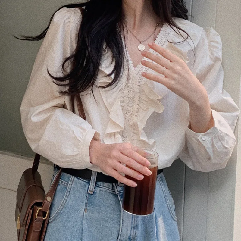 

Women's Shirt Korean Chic New Blouse French Design Ruffle Stitching V-neck Sleeve Shirt Women's Top Forest