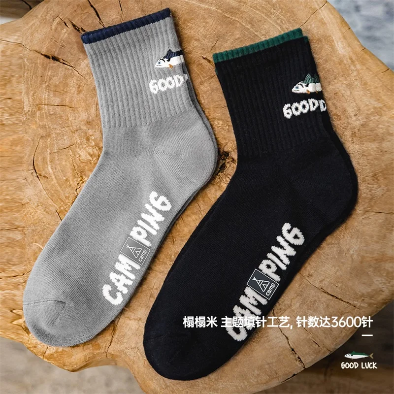 Удобные мягкие носки Maden с мультяшной вышивкой и принтом средней длины