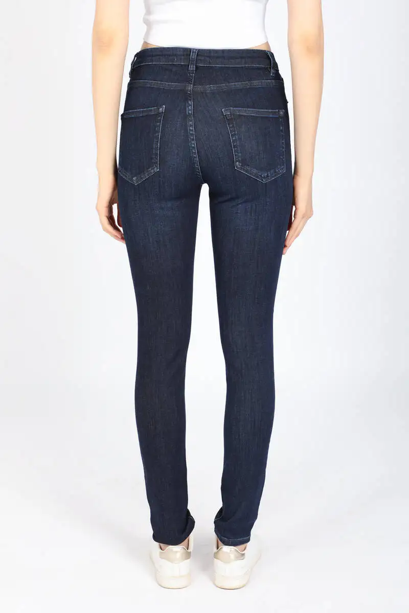 

Kadn Lacivert Dar Kesim Jean Pantolon