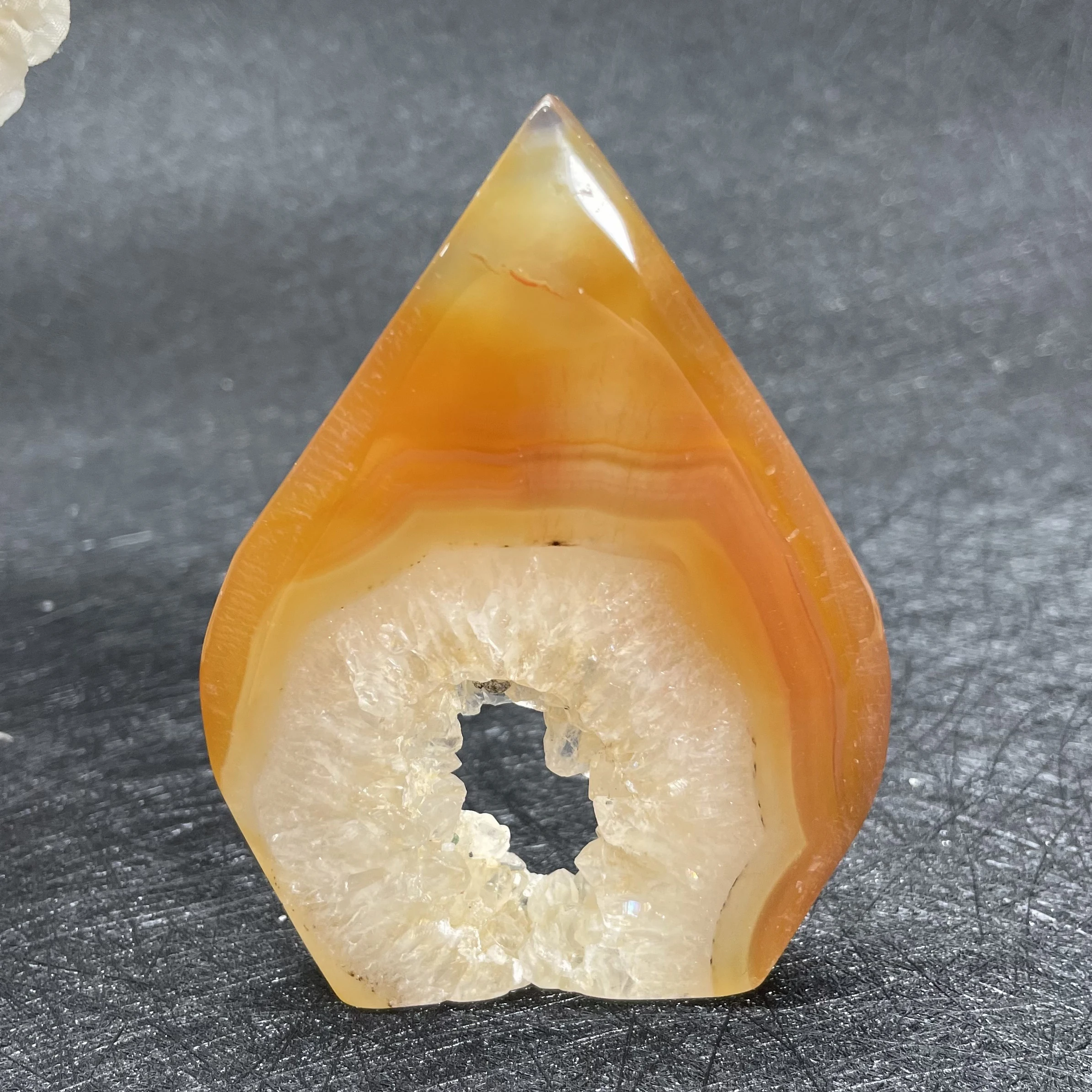 96 г натуральный красочный агат жеодовая башня полированная кристаллическая