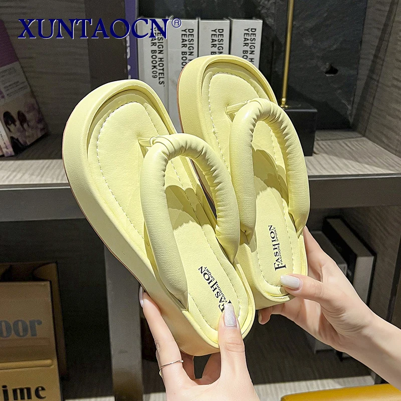 

Flat Shoes Female House Slippers Platform Rubber Flip Flops Med Summer Clogs Woman Pantofle Slides Fashion Hawaiian Beach 2022