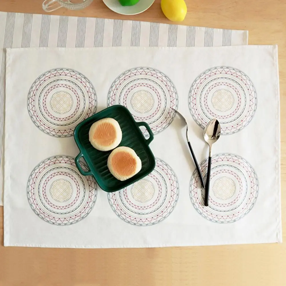 

Simple Table Cloth Soft Touching Fabric Napkin Cloth Delicate Texture Bowl Mat