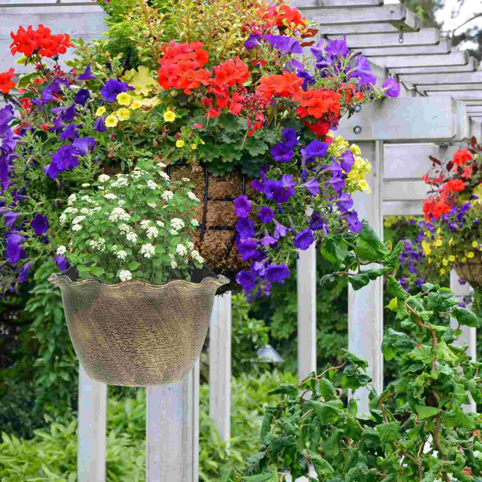 

Wall Hanging Flower Pot Planter Mounted Planters Balcony Succulent Flowerpot Garden Holders Pots Plants Indoor Plastic