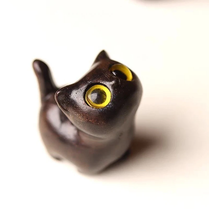 

Деревянная фигурки котенка