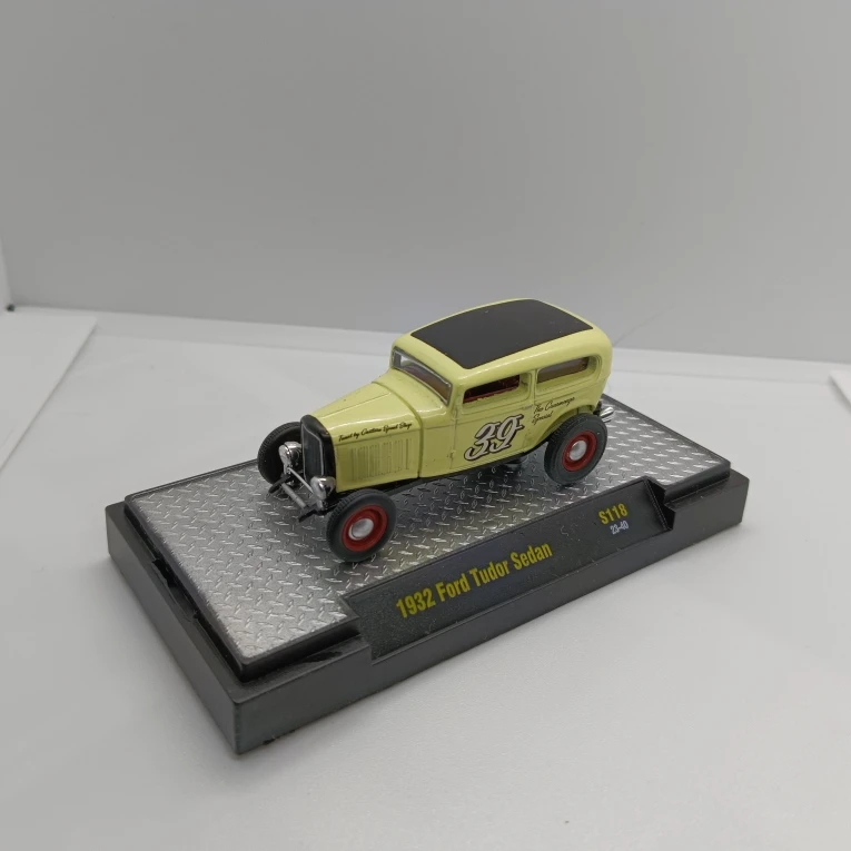 M2 Machines 1:64 1932 для Ford Tudor седан литая под давлением модель автомобиля детские