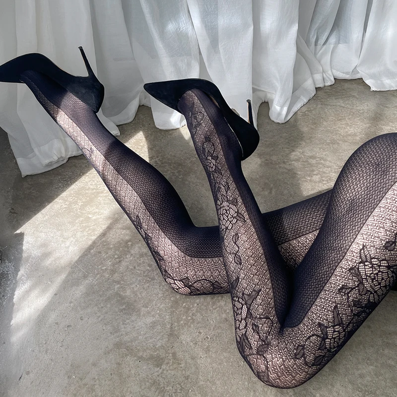 

Le Palais Vintage 2022 Spring New Original 20D Black Hollow Out Asymmetric High Elastic Tights All-match Fashion Silk Stockings