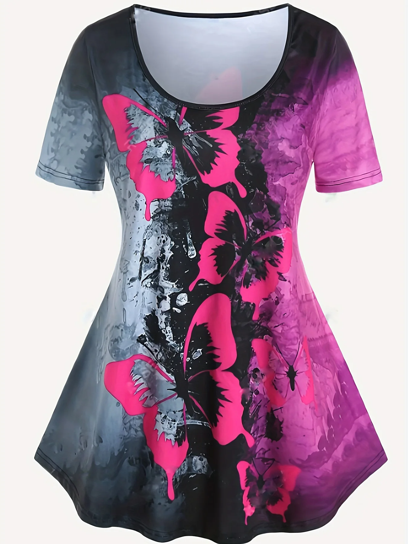 Женская футболка с круглым вырезом и короткими брюками