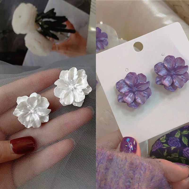 

White Flower Stud Earrings for Women Flower Earring 2022 New Modern Korean Fashion Cute Teens Girl Party Jewelry Accessories
