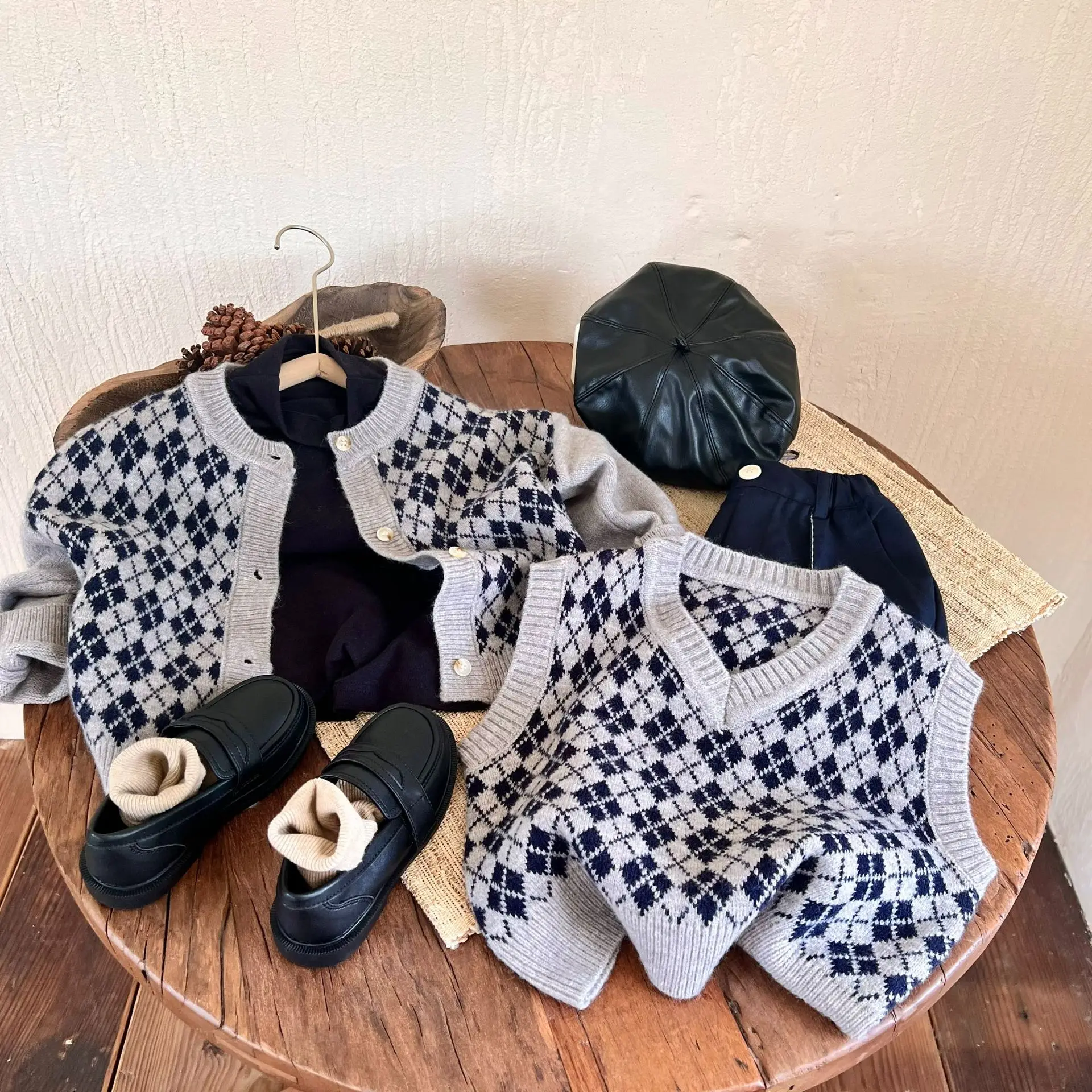 

Children's Sweater 2022 Autumn New Boys Girls Diamond Grid Knit Coat Baby Jacket Trendy