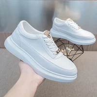 2022 fashion mens fashion summer white shoes medusa thick bottom breathable all match height increasing leisure board shoes