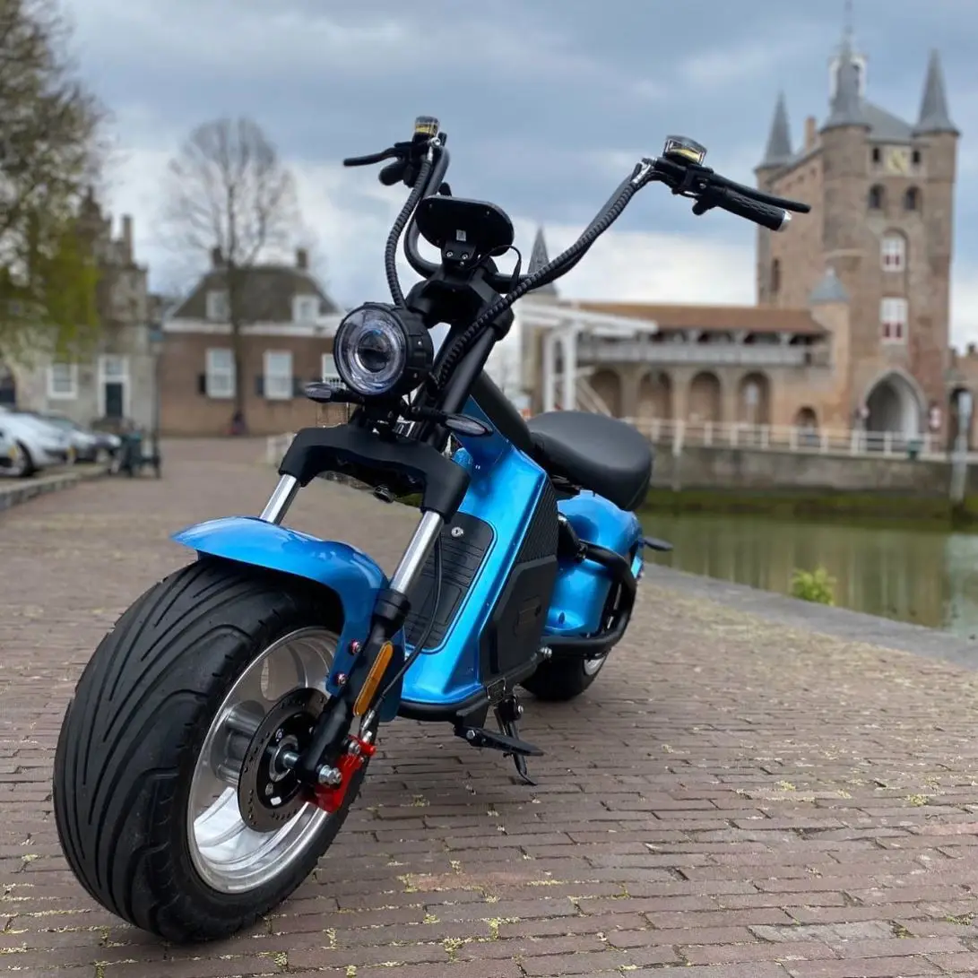 

fast electric scooters 2000w 3000w M8 electric motorcycle removable battery for adult