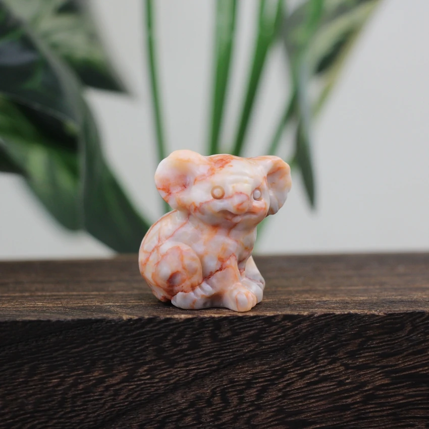 Миниатюрная статуэтка коалы из кварцевого опала