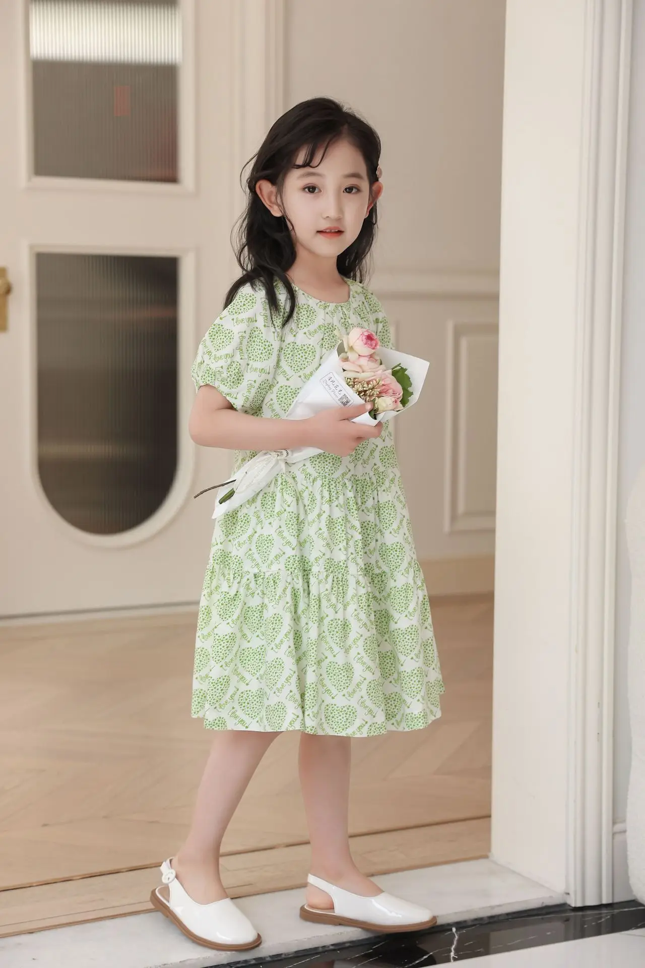 

Girls One-piece Summer Dress Girl Clothes A-line Bubble Sleeve Fragmented Flowers Dress Children Clothing Free Shipping