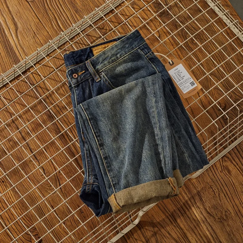 Loose Straight Leg Jeans for Men with Patched Holes and Distressed Wash