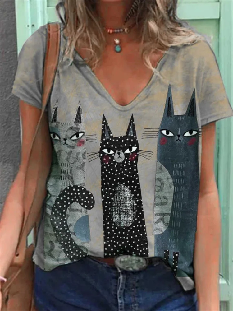 

Fashion Print Cat Graphics T-shirt for Women Harajuku Clothes Summer V-neck Casual Tops Animal Harajuku Oversized Loose Tops Tee