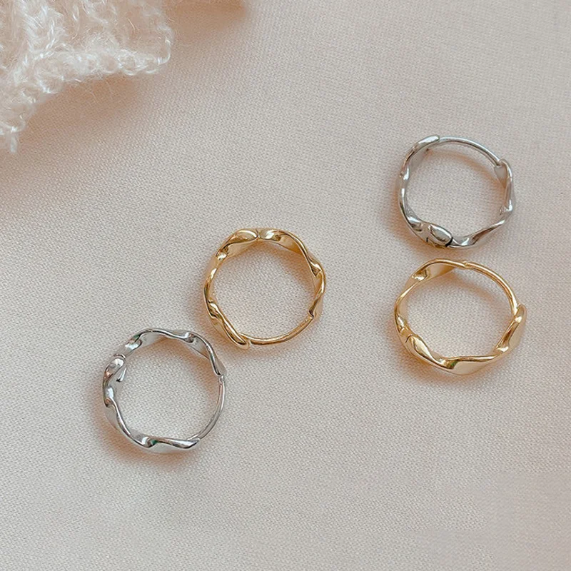 

Personality Twist Metal Circle Geometric Round Hoop Earrings for Woman Lady Girls Female Accessories Party Fashion Jewelry