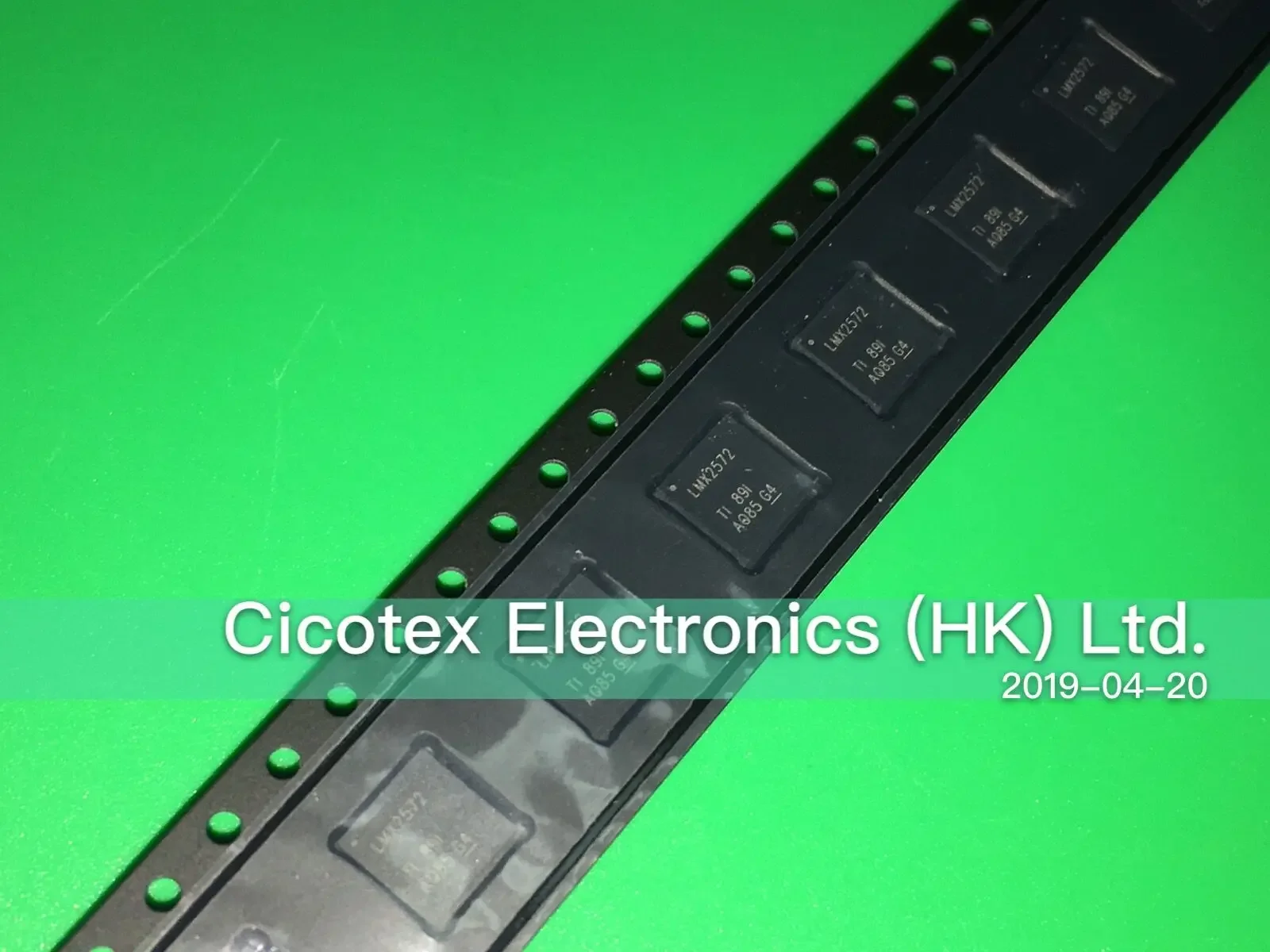 LMX2572RHAR VQFN40 LMX2572 RHAR 2572 IC FREQ СИНТЕЗАТОР RF 40VQFN LMX2572RHAT