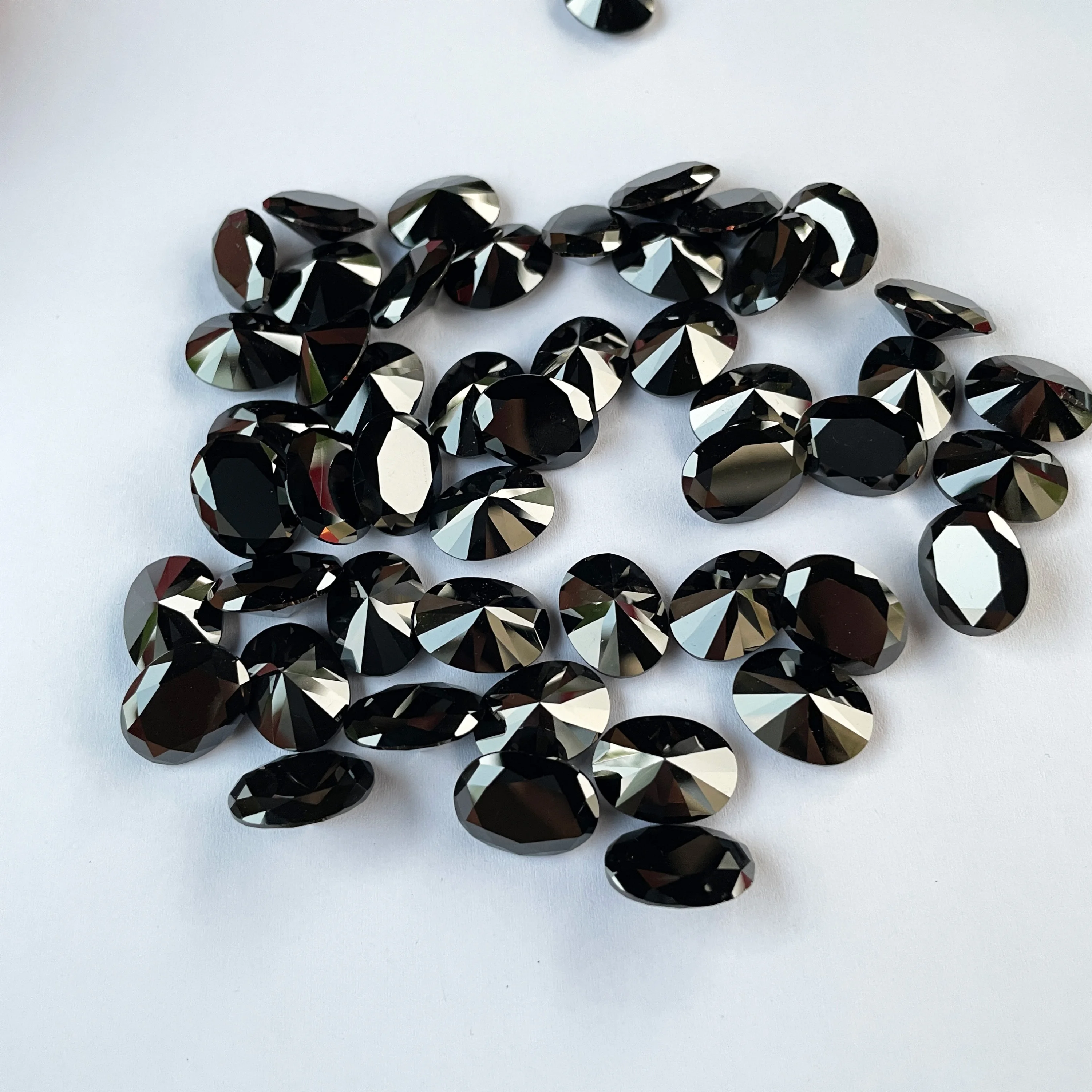 AAAAA овальной формы кубический цирконий камень 2X3 мм ~ 10X20 цвета шампанского