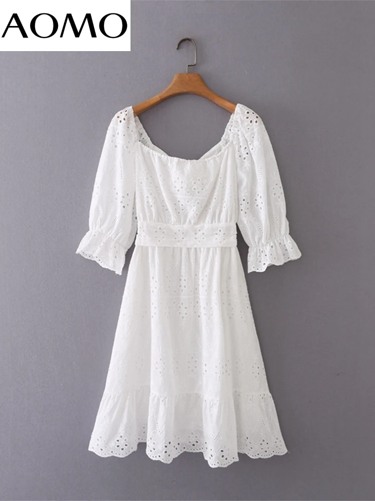 

Женское мини-платье с вышивкой, коротким рукавом и квадратным воротником