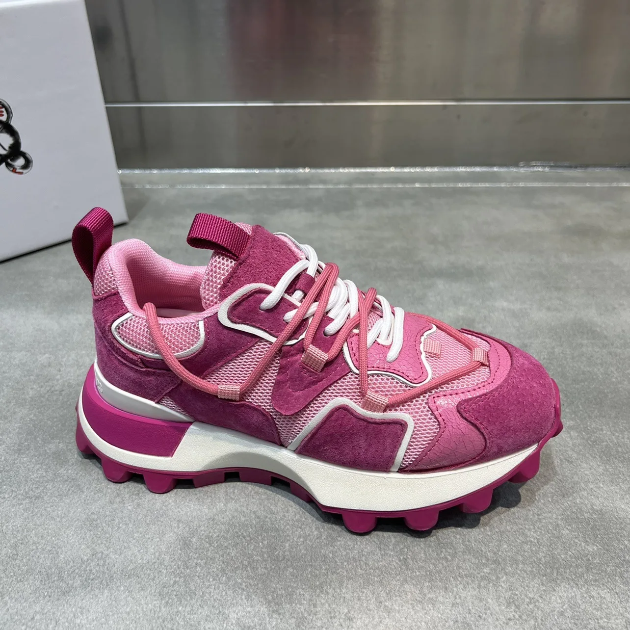 Spring Women Sneakers 2023 New Lace Up Casual Shoes Trainer Mesh Sport Running Shoes For Woman Breatheable Vulcanized Shoes