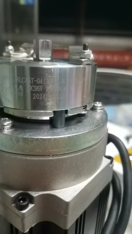BLC457-04 (96V12) 4л... DC96V 10W 4N. Оригинальная дверная тормозная система M Baolicheng |
